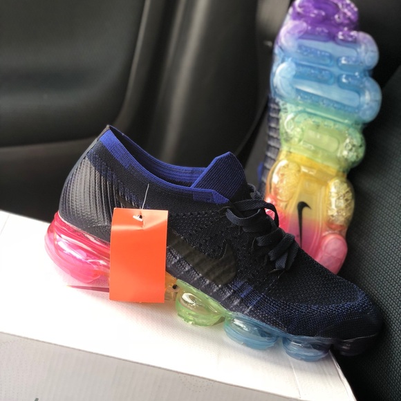 vapormax black and colorful